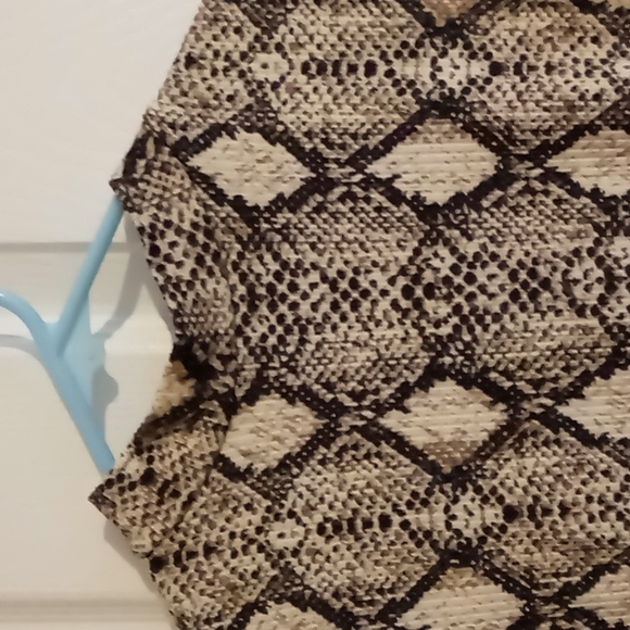 Woman's bodycon dress - Picture 3 of 4